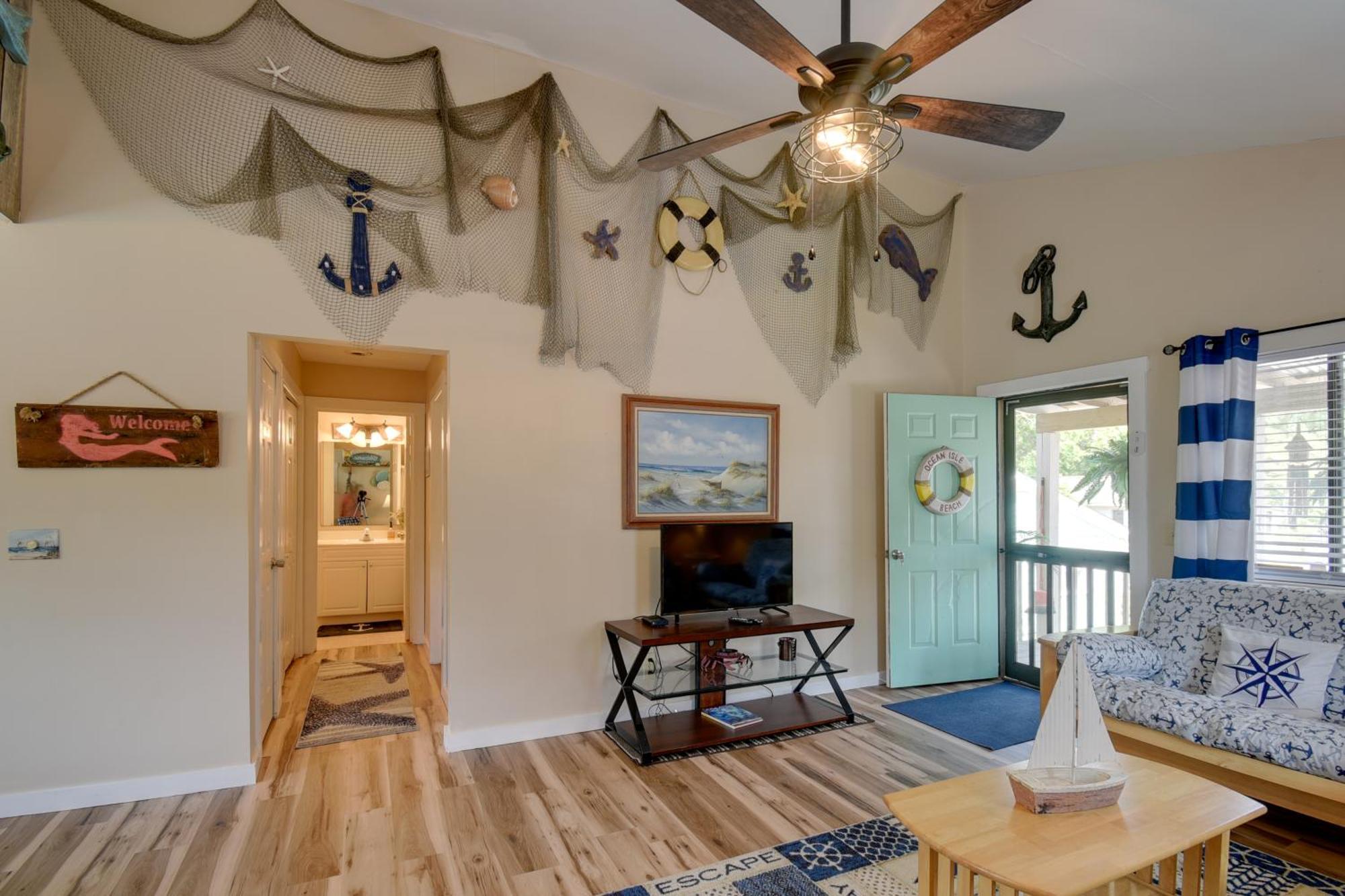 Ocean Isle Apartment With Balcony, 1 Mi To Beach! Ocean Isle Beach Esterno foto